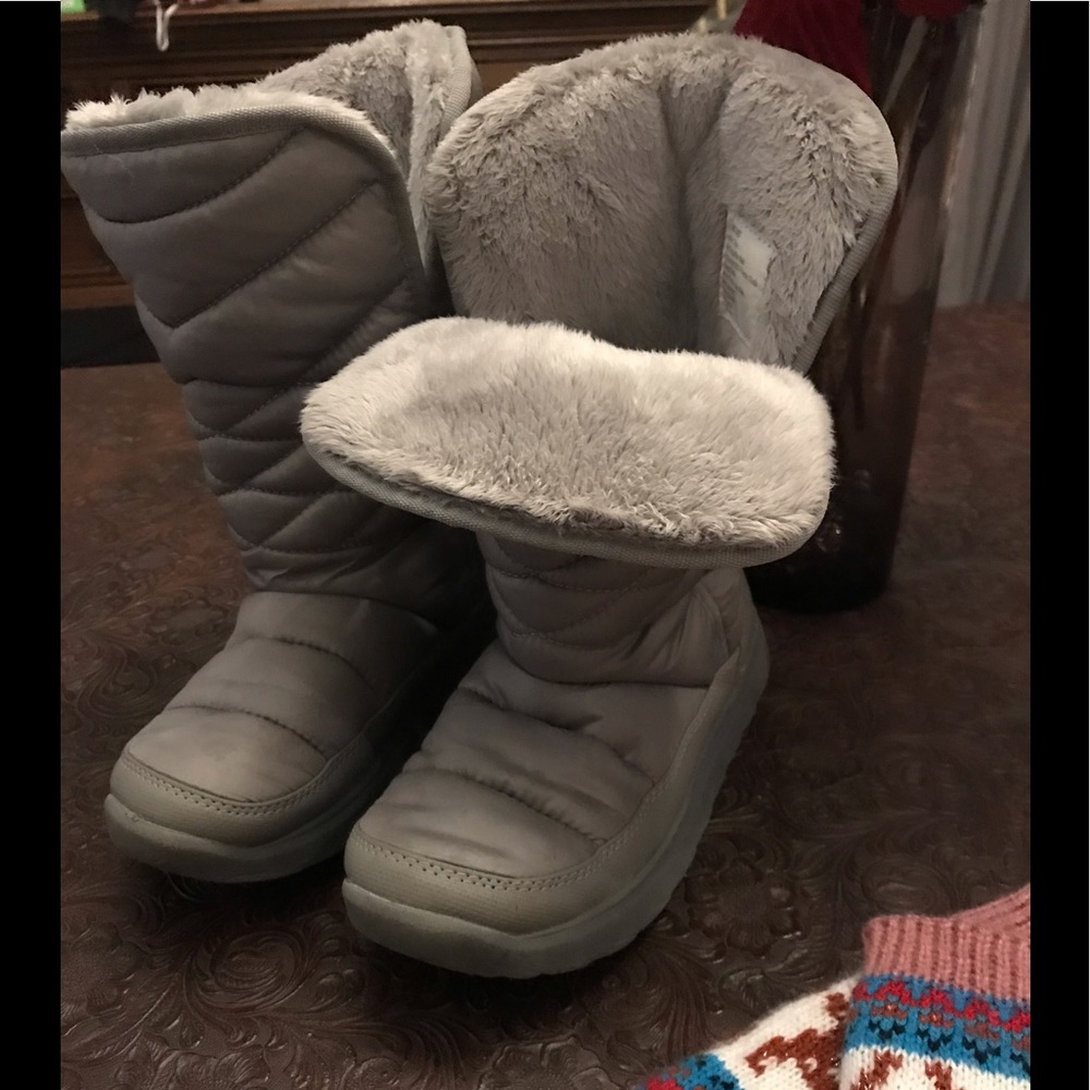 girls size 5MED TEK GEAR gray fall/ winter boots